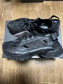 値下げ不可　定価9900円　27.5 新品　スニーカーサンダル　アディダスのサムネイル