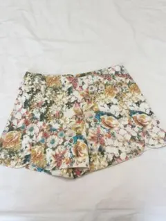 Duras ambient 花柄 ショートパンツのサムネイル