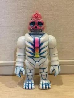 デハラユキノリ TOYTOYTOY ONI 蓄光モデル オニギリジン ソフビ デハラユキノリ TOYTOYTOY ONI 蓄光モデル オニギリジン ソフビ - メルカリ