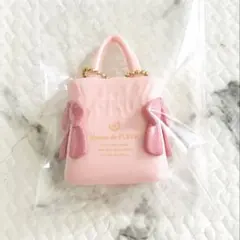 メゾンドフルール　カプセル　ピンク　ガチャ