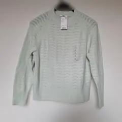 新品未使用　★UNIQLO ライトスフレヤーン クルーネックセーター　春セーター
