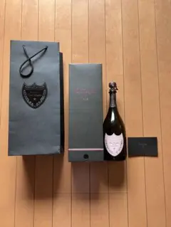 Dom Pérignon Lady Gaga Edition 空瓶 - メルカリ