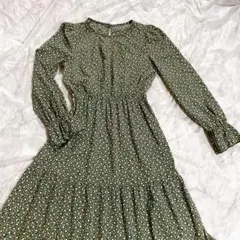 花柄　ロングワンピース　マキシワンピース　ウエストゴム入　クルーネック