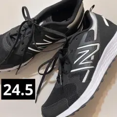 【24.5】ニューバランス ランニングシューズ ウォーキング スニーカー 黒