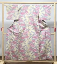 Item thumbnail for item 545d3852-e0b6-439c-b1bf-44c865c74151