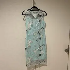 カルバンクライン水色 花柄刺繍 タイトドレス