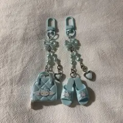 サンリオ ハローキティ シークレットキーホルダー ミニチュアキルト バッグ 水色