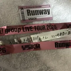 Aぇ！group Runway 銀テープ　落下物