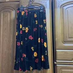Rose Tiara 大きいサイズ42 秋冬物スカート