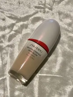 SHISEIDO REVITAL ESSENCE SKIN GLOW 140