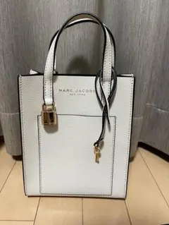 MARC JACOBS アイボリーショルダーバッグ