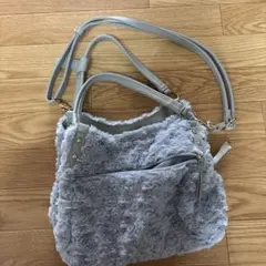 ファー素材 グレー ショルダーバッグ