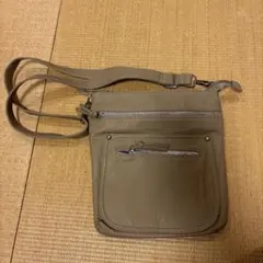 D.KELLY ショルダーバッグ ベージュ