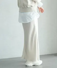IENA　23AW　ダブルサテンスカート　ホワイト　サイズ38