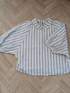 ストライプ 丸襟 バルーンスリーブ シャツ