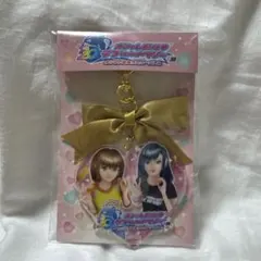 ラブアンドベリー　リボン付きアクリルキーホルダー　オシャレまほうミュージアム展のサムネイル