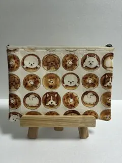 ハンドメイド フラットポーチ 犬柄 パン柄 小物入れ