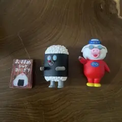 パンどろぼう　　　カプセルトイ　コブタ　おにぎりおかあさん