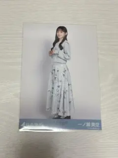 乃木坂46久保史緒里卒業コンサート生写真 襟付きコーデ 川崎桜 - メルカリ