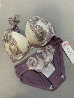 E65M 花柄刺繍×レース　ブラ＆ショーツセット　パープル