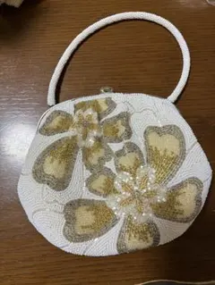 ビーズ刺繍 花柄 クラッチバッグ　総ビーズ