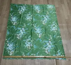 125昭和レトロ　花柄 緑色 生地 カネボウプリント100×120cm シワあり