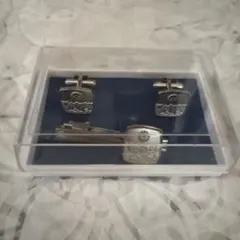 田中貴金属 金ネクタイピンと金カフスボタンセット - メルカリ