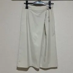 【2回ほど着用 クリーニング済】テチチ / ひざ丈タイトスカートのサムネイル