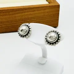 GEORG JENSEN ピアス　9 ラウンド　ドーム　フラワー　925S 両耳のサムネイル