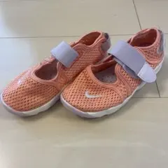 ナイキリフトキッズ　ピンク サンダル ベルクロ