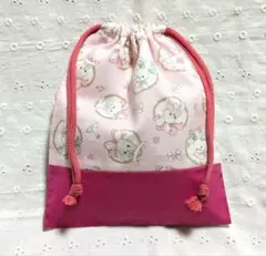 ハンドメイド、うさぎ柄の給食袋、巾着袋、コップ入れ、ピンク、切り替え濃いピンク