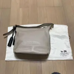 COACH レザーショルダーバッグ ライトベージュ専用です