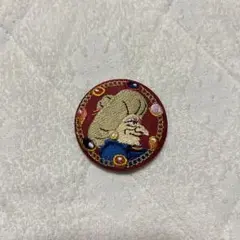 スタジオジブリ 湯婆婆 刺繍缶　バッジ千と千尋の神隠し　刺繍　コレクションのサムネイル