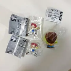 トイ・ストーリー ゆらゆらつながるマスコット&かくれんぼフィギュア　ウッディ