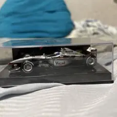 West McLaren Mercedes MP4-16 ミカ・ハッキネンのサムネイル