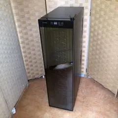 s*i様 【美品/ガラス扉】WELLWAY 30L 小型電気冷蔵庫 ショーケース 