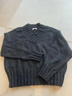 COMME CA ブラックVネックニット