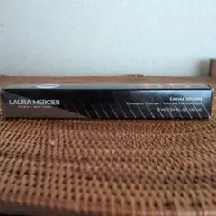 LAURA MERCIER CAVIAR VOLUME マスカラ