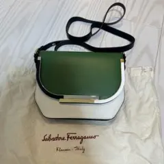 2025年最新】フェラガモ バッグ アウトレットの人気アイテム - メルカリ