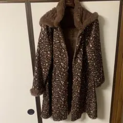 ヒョウ柄フード付き内側ラビットファーロングコート