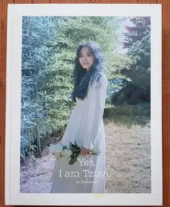 古本◆TWICE ツウィ　写真集　Yes, I am Tzuyu.　1st
