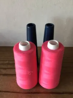 ロックミシン糸2本　　80￼サイズ￼ 空芯2本