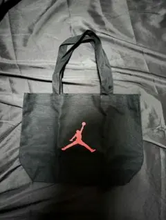 新品　Jordan トートバッグ 黒/赤　ブラック　ジョーダン　カバン　バック
