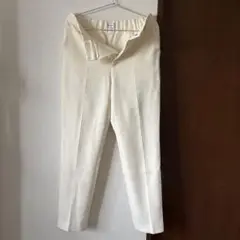 MOGA パンツ　白　センタープレスステッチ　後ろスリット　裏地付き