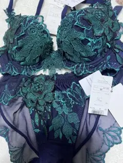新品　サルート　3点セット　34 サルート 3点セット - メルカリ