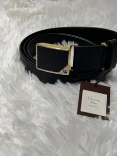 Item thumbnail for item 9738aed4-ca13-48bd-b94f-9100362e8b76