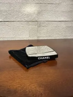 CHANEL スクエアミラー ケース付き