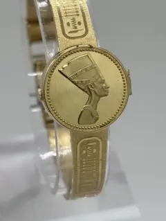 ネフェルティティ ゴールドカラー バングルウォッチ - メルカリ