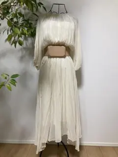 ★新品同様★ナノユニバース　タグ値札付　アイボリー プリーツワンピース