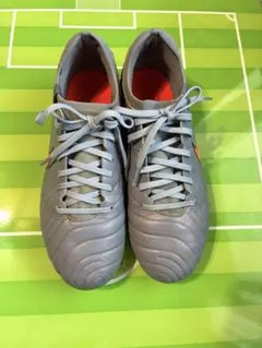 Nike サッカーシューズ グレー/オレンジ - メルカリ